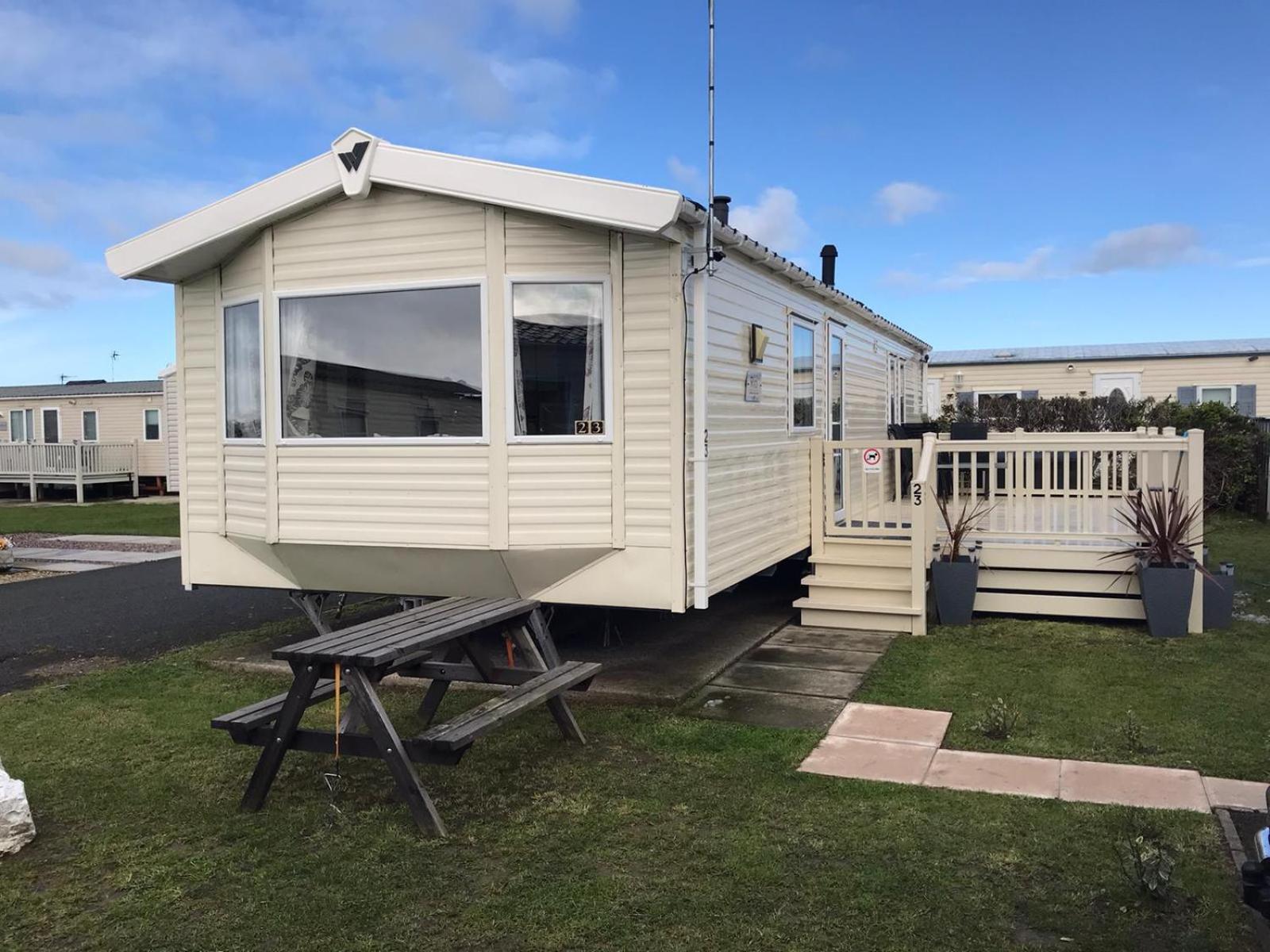 Two X 8 Berth Static Caravan On Lyons Robin Hood Rhyl North Wales Meliden Eksteriør bilde